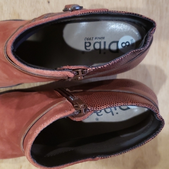 DIBA Orange Booties Nwot - Picture 7 of 9